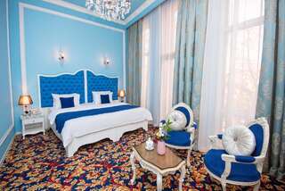 Отель River Side Hotel Tbilisi Тбилиси Двухместный номер Делюкс с 1 кроватью или 2 отдельными кроватями и балконом-3